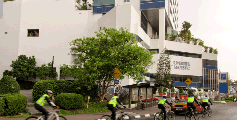 Riverside Shopping Mall