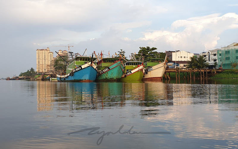 SARAWAK RIVER TRADITIONAL BOAT CRUISE