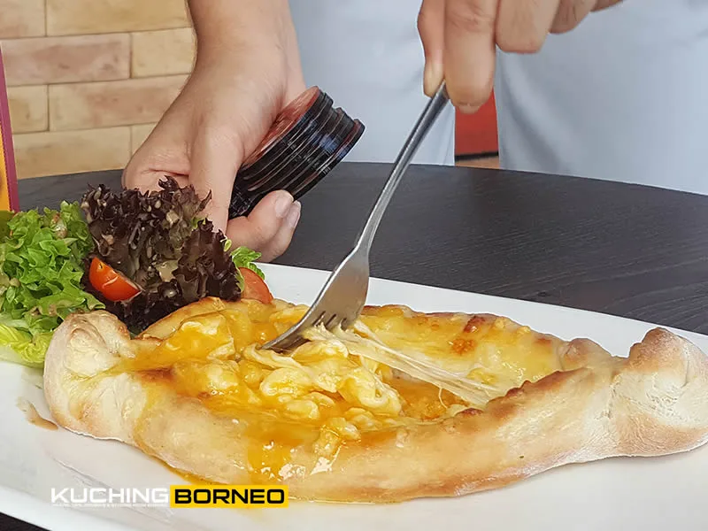 Anchor boat Pizza prepared