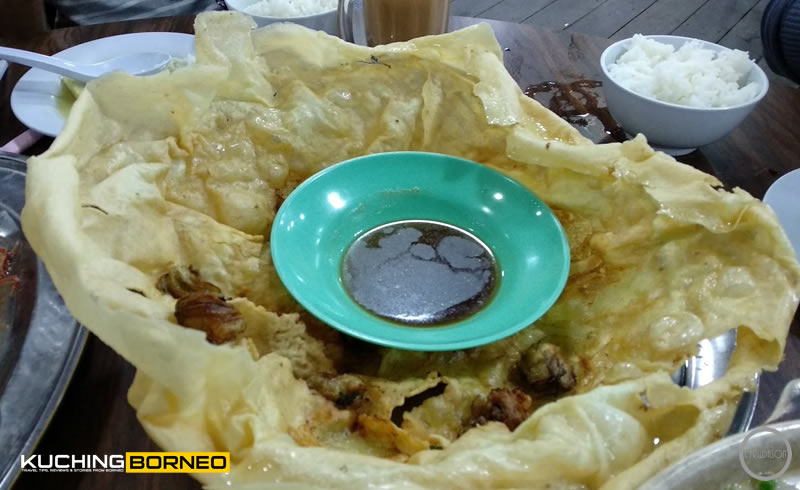 Muara Tebas Seafood Oyster Omelette